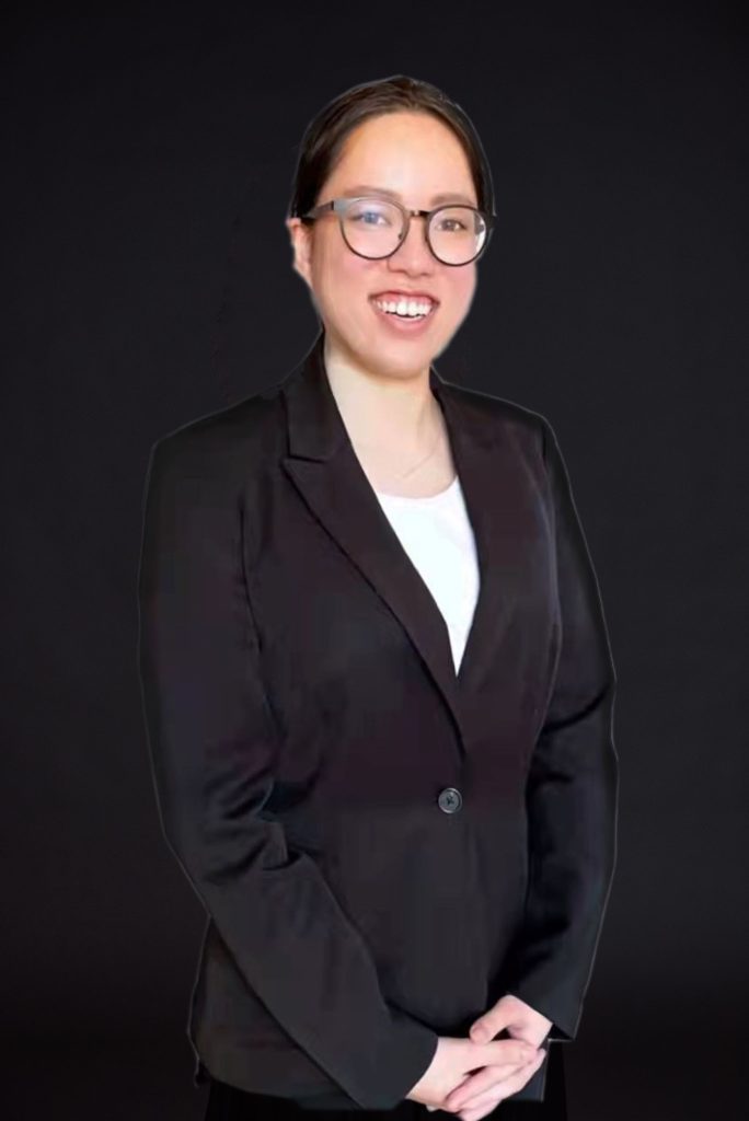 Betsy Yeong 杨梓珊, Solicitor · Commercial, Family & Litigation